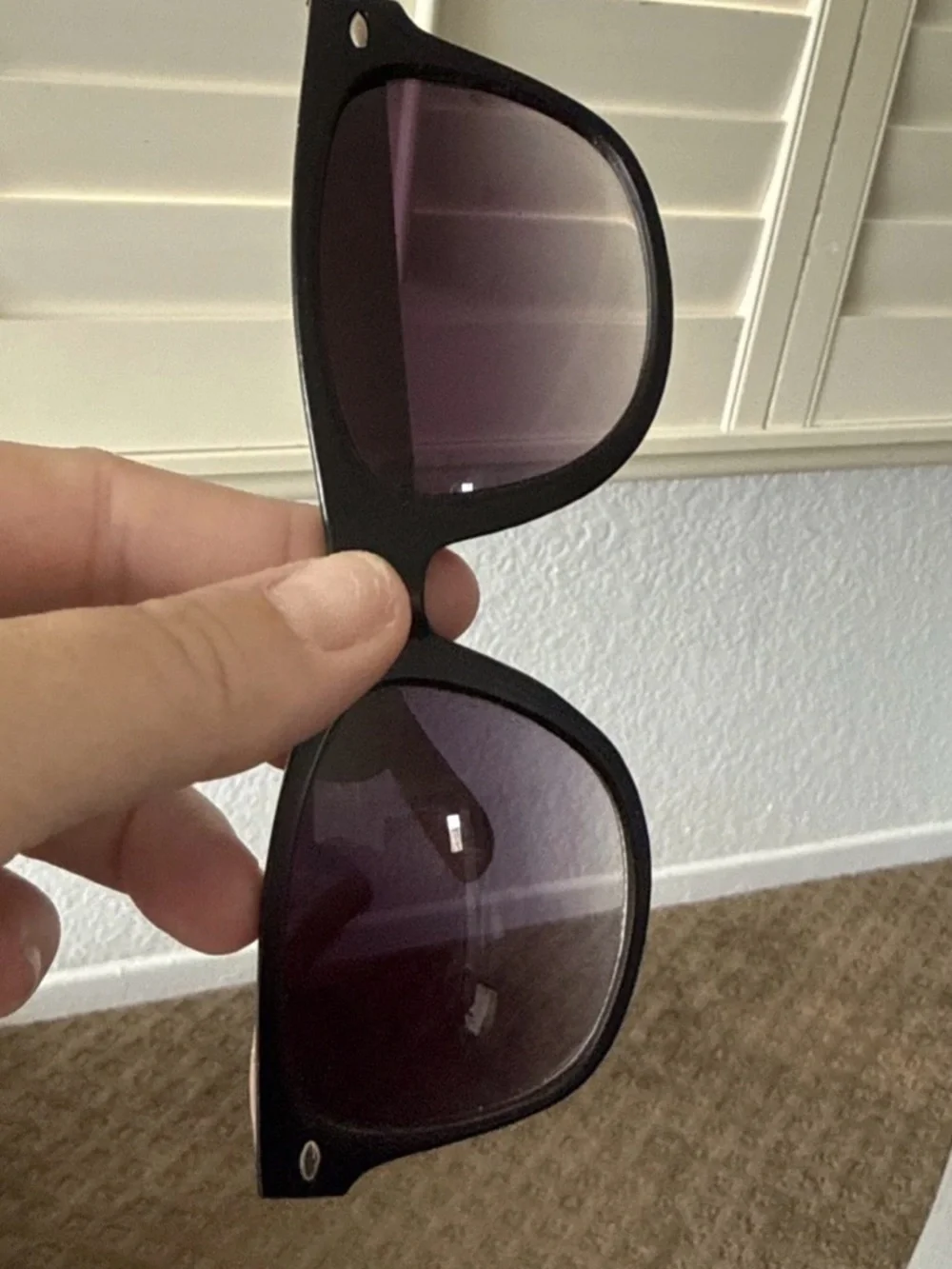 Hurley Sunglasses Bleaker Street 2732-75 Wooden Temples Dark Black Lenses W/Case